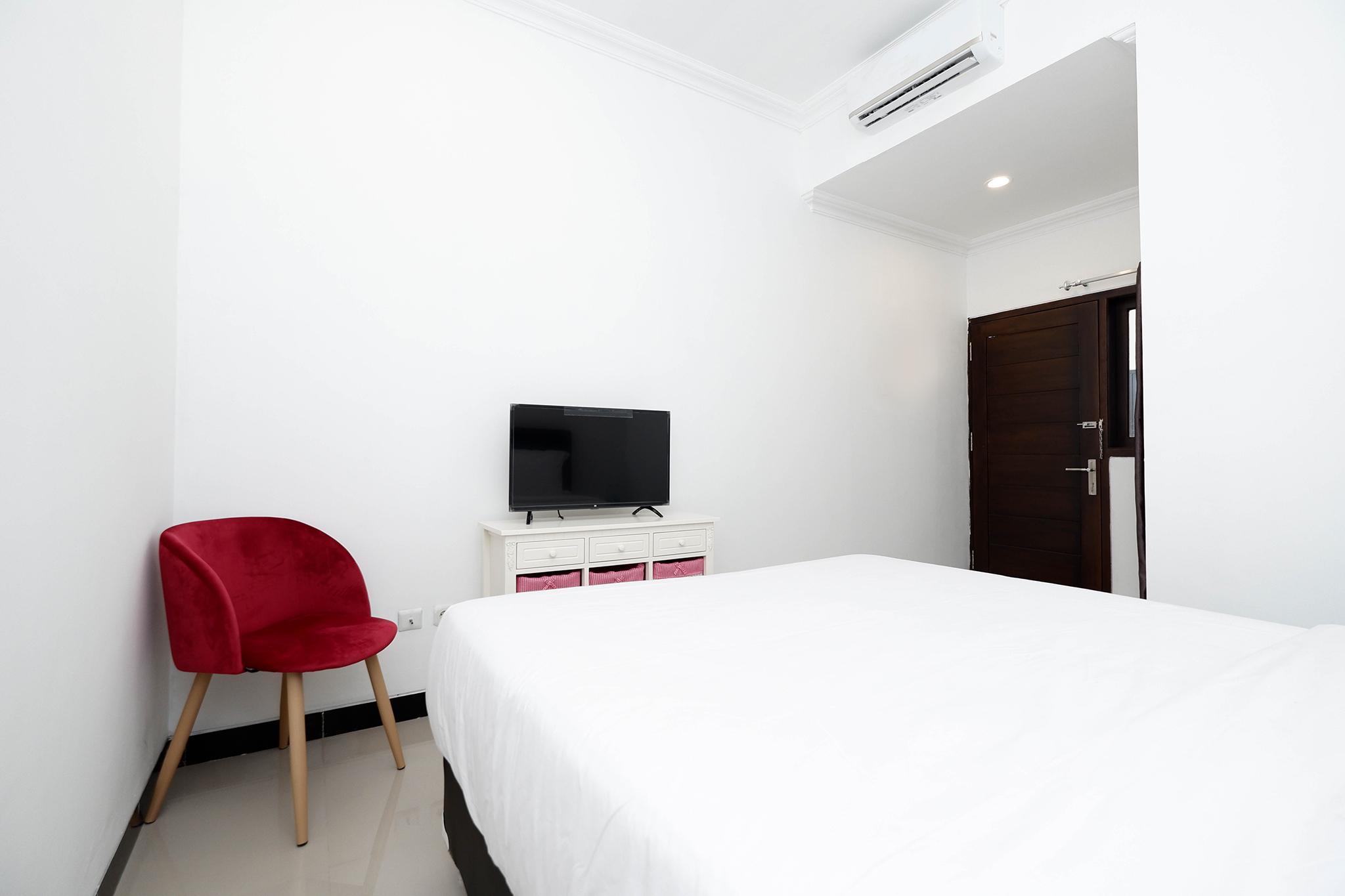 Oyo 1611 Four D'Home Surakarta  Exterior photo